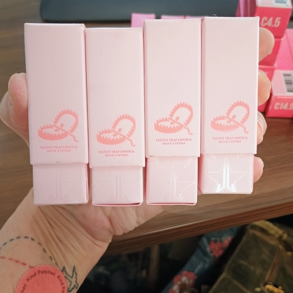 Bundle Of Jeffree Star Concealer, Lipsticks And Lip Gloss - Picture 4 of 7